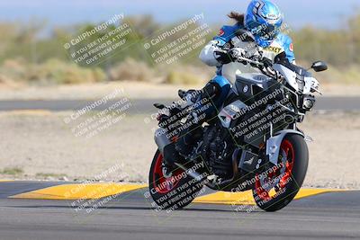 media/Nov-05-2022-SoCal Trackdays (Sat) [[f8d9b725ab]]/Turn 2 (1120am)/